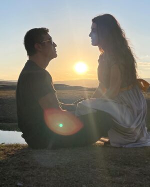 Mert Kılıç Instagram - Sevgilim, bitaneciğim ,diğer yarım.👩‍❤️‍👨❤️😘🙏🏻🙏🏻