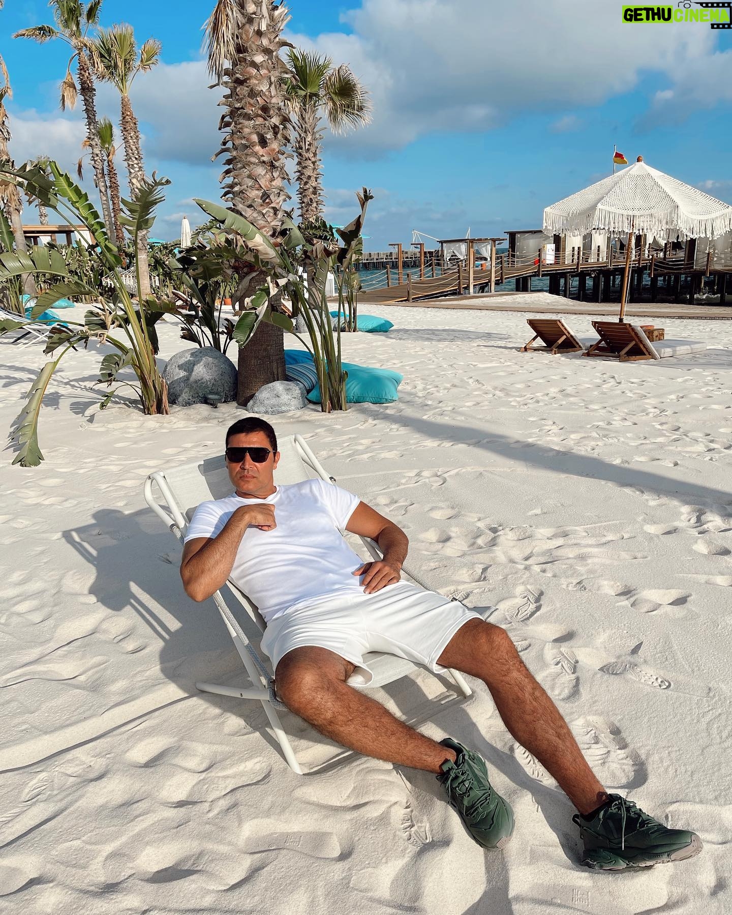 Mert Kılıç - 26.5K Likes - ☀️✋🏻😎