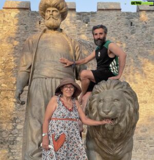 Mert Turak Instagram - 35 yıl önce ve şimdi
annem ve ben
#beforeafter