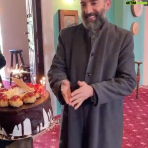 Mert Turak Instagram - Hoşgeldim 44… Dört Dörtlük bir hayatım var Allah’a şükürler olsun! 🥳🙏🏼🧿
