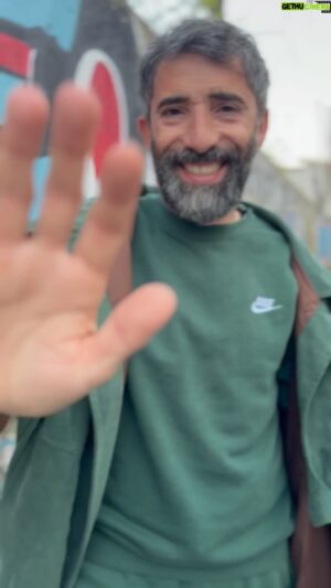 Mert Turak Instagram - Baba yorgun… 😎 
Consept Director: @yalinayakfotografatolyesi 
🤘🏼🥳