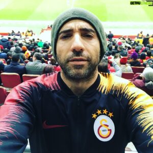 Mert Turak Instagram - Hazır #bugüngünlerdengalatasaray Şuraya eski açıktan bir #tbt bırakalım KRAL!