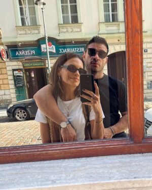 Merve Akkaya Instagram - 𝘵𝘦 𝘲𝘶𝘪𝘦𝘳𝘰 𝘮𝘶𝘤𝘩𝘰 ❤️‍🔥