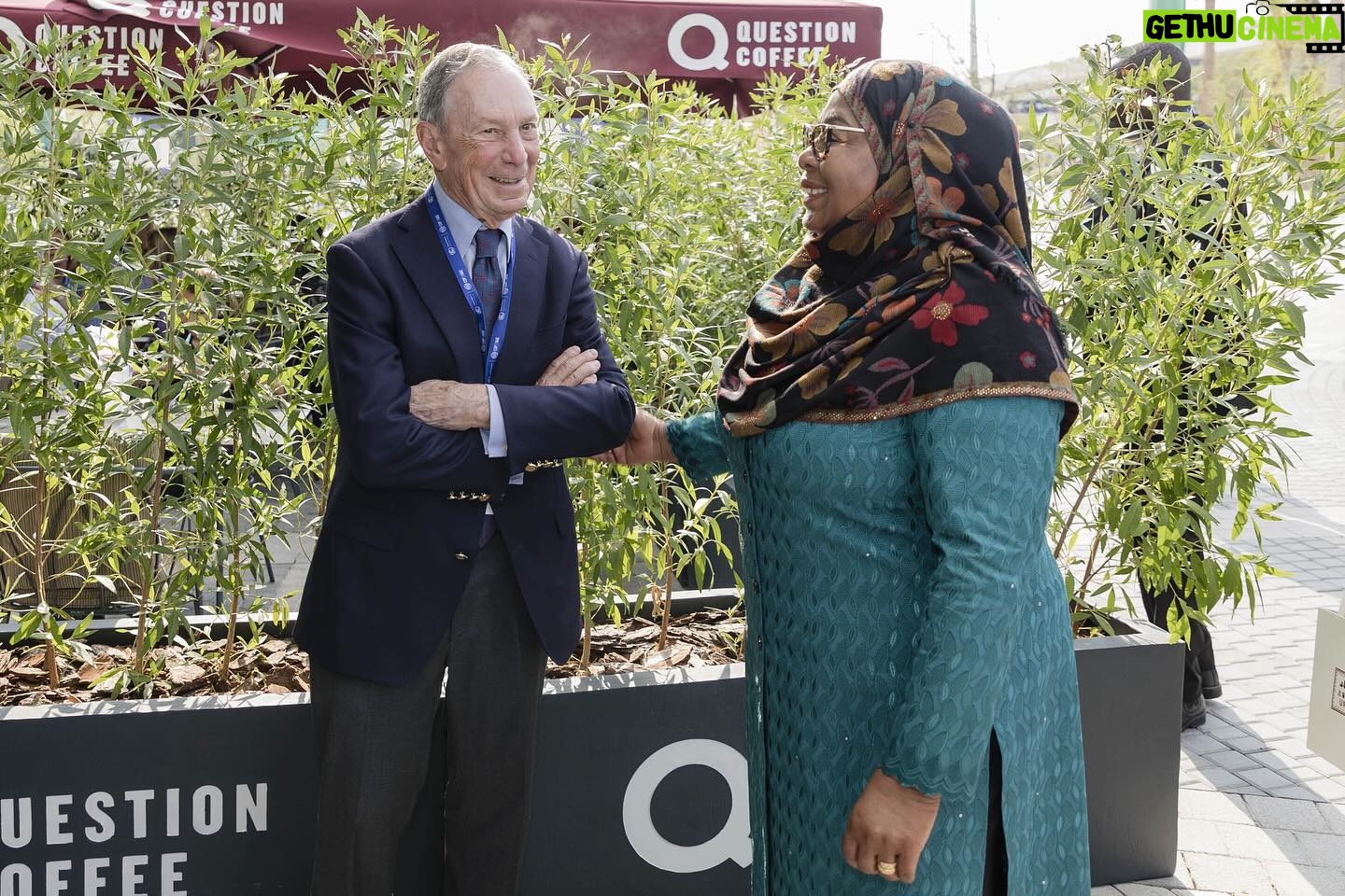 Michael Bloomberg - 3 Likes - Women are essential to economic growth. At @cop28uaeofficial, I sat down with Tanzanian President @samia_suluhu_hassan at the Q Coffee Café at Expo City, where we shared a cup of Q Coffee and Kazi Yetu tea. @questioncaferw is a social enterprise supported by @bloombergdotorg’s Women’s Economic Development Initiative, which trains women farmers and producers - and increases economic independence for them and their families.
If you’re at #COP28, don’t miss a stop at Q Coffee Café at Expo City. #COP28UAE