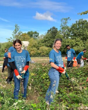 Michael Bloomberg Instagram - Climate change is the greatest challenge we face. 

That’s why this #EarthDay, and every day, we’re more committed than ever to creating a more sustainable future - through our people, products, philanthropy and partners all around the world. 🌎💪
