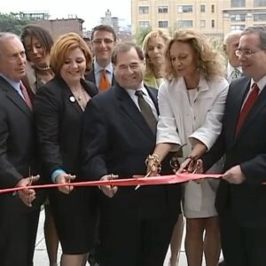 Michael Bloomberg Instagram - 15 years ago, we opened @highlinenyc - transforming a 1930s-era elevated rail line into a public park. It immediately became a local treasure and global sensation - and it remains a testament to the power of public-private partnerships to make cities better.