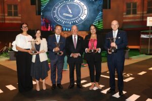 Michael Bloomberg Instagram - Millions of road fatalities and injuries each year could be prevented with stronger laws, better infrastructure, and more efficient enforcement.

These awardees are showing tremendous progress in these areas and making roads safer:

🛑 Argentina
🛑 Bogotá, Colombia
🛑 Tunisia
🛑 Pleiku City, Viet Nam

We’re glad to recognize their work tonight at our inaugural Bloomberg Philanthropies Awards for Excellence in Road Safety.