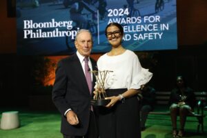 Michael Bloomberg Instagram - Millions of road fatalities and injuries each year could be prevented with stronger laws, better infrastructure, and more efficient enforcement.

These awardees are showing tremendous progress in these areas and making roads safer:

🛑 Argentina
🛑 Bogotá, Colombia
🛑 Tunisia
🛑 Pleiku City, Viet Nam

We’re glad to recognize their work tonight at our inaugural Bloomberg Philanthropies Awards for Excellence in Road Safety.