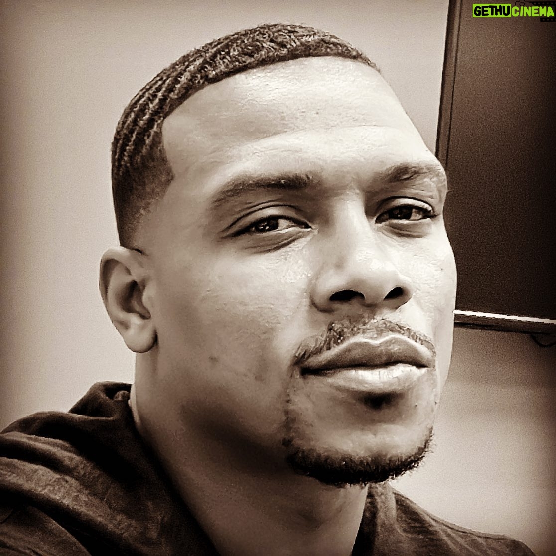 Michael Bolwaire - 8.4K Likes - HAPPY “INTERNATIONAL WOMENS DAY” TO ALL THE (BOOTYFUL)😂🤣😂 I MEAN BEAUTIFUL WOMEN AROUND THE GLOBE!!!!
FROM YOURS TRULY,
BO
#MICHAELBOLWAIRE
#BOLOTHEENTERTAINER
#THEEXCEPTION