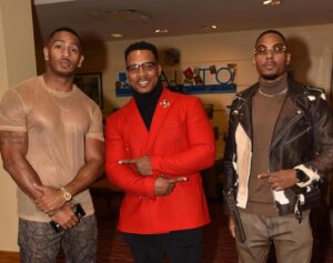 Michael Bolwaire Instagram - OH, WE WAS OUTSIDE LAST NIGHT!!!!

@evamarcille @oshearussell @keithswiftjr 

AT THE BOSS MAN @tylerperry 
NEW AUTOBIOGRAPHY “MAXINES BABY”