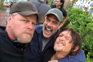 Michael Cudlitz Instagram - I couldn’t be more proud of the work this week. These fuckers are killin’ it 🤐#twdfamily #directing ........ @jeffreydeanmorgan @bigbaldhead 👊👊👊