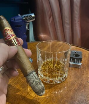 Michael Cudlitz Instagram - Amazing new spot ….. #moments #Botl #cigars #london ….. @no6cavendish loving this house stick @partagascigars #structure 👊👊…… phenomenal family owned/operated lounge in the heart of London.