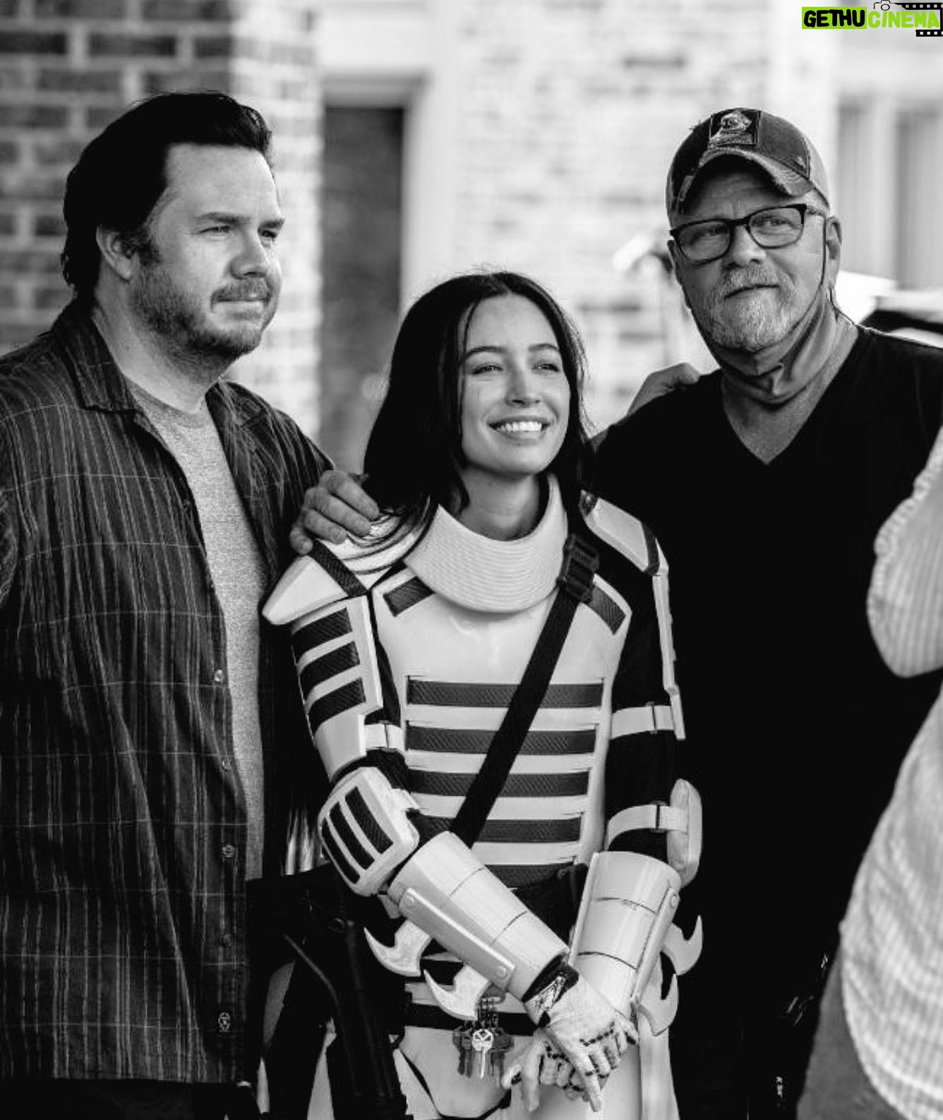 Michael Cudlitz - 51.5K Likes - Love these Two. Directed tonightās episode. Very very proud of this cast and crew. ššthank you for the Opportunity @amcthewalkingdead @angelakkang @christianserratos #joshmcdermitt (photo edit credit @ZBTWDSPN)