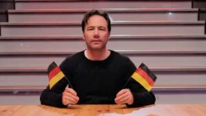 Michael Herbig Instagram - Hochoffizielle Neujahrsansprache!