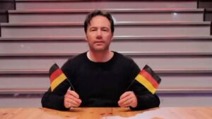 Michael Herbig Instagram - Hochoffizielle Neujahrsansprache!