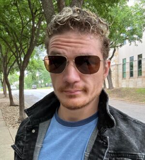 Michael Jones Instagram - Been loving my recent haircuts from the talented and charming @carlyelizabeth at @salon_wyld. Fresh and ready for Vegas!