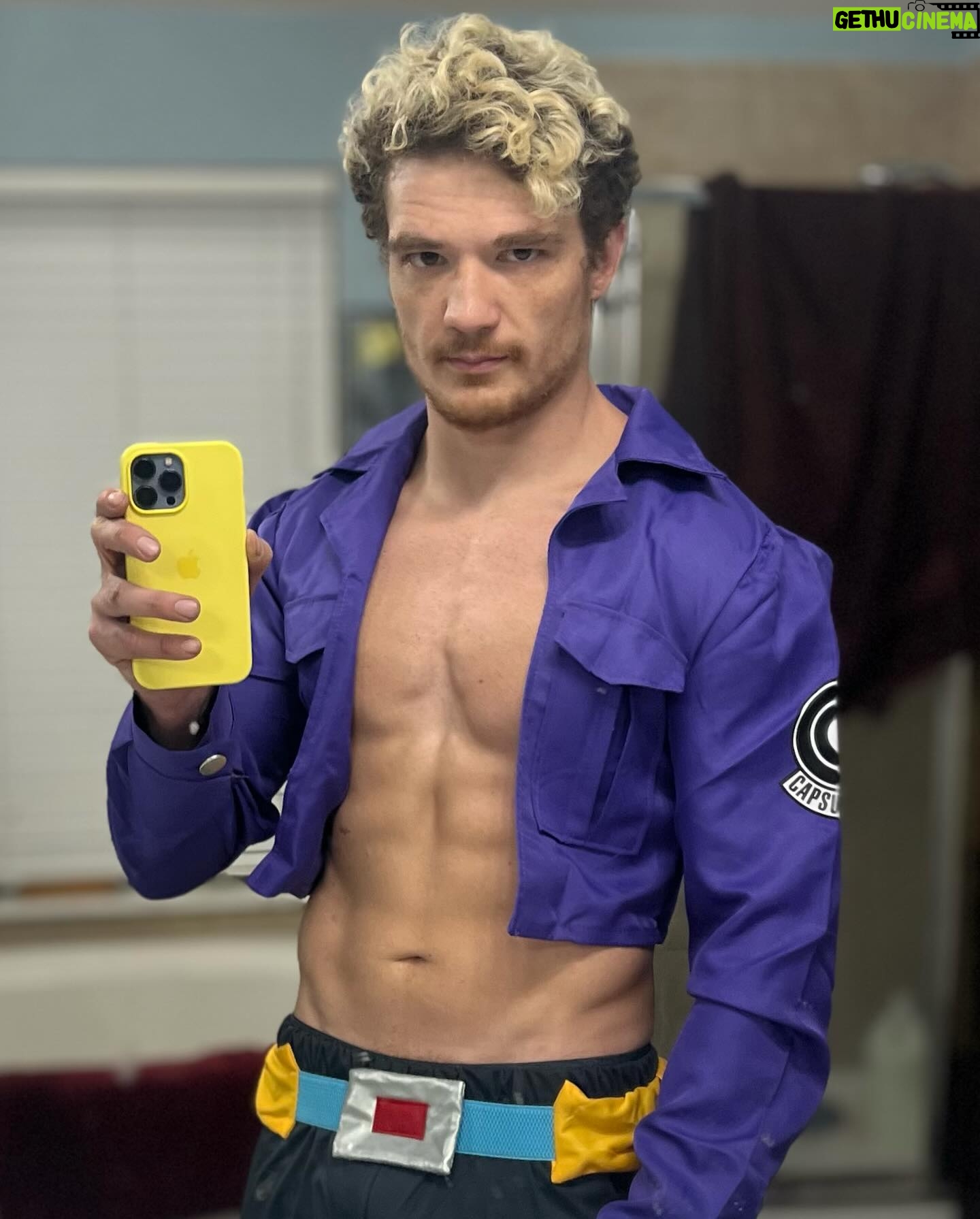 Michael Jones - 19.7K Likes - Don’t meet your heroes. Become them.