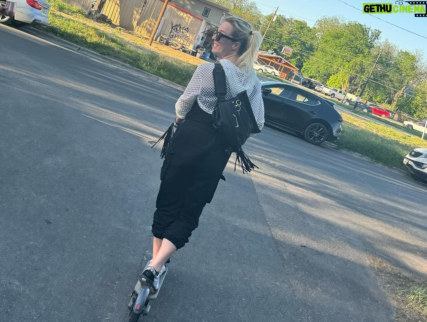 Michael Jones - 20.1K Likes - ☀️ 🛹 🛴