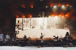 Michael Kiwanuka Instagram - This one’s taken a while to sink in but @glastofest thank you so much. Beyond my wildest dreams. To be able to perform on that stage means too much to write down. I felt the warmth of the people. One for the books. Thank you @liannelahavas for joining us. You’re voice soared. No place on Earth like worthy farm. ❤️❤️❤️❤️ 📸 @jodie_canwell