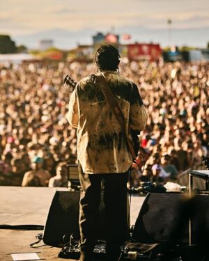 Michael Kiwanuka Instagram - Festival season.