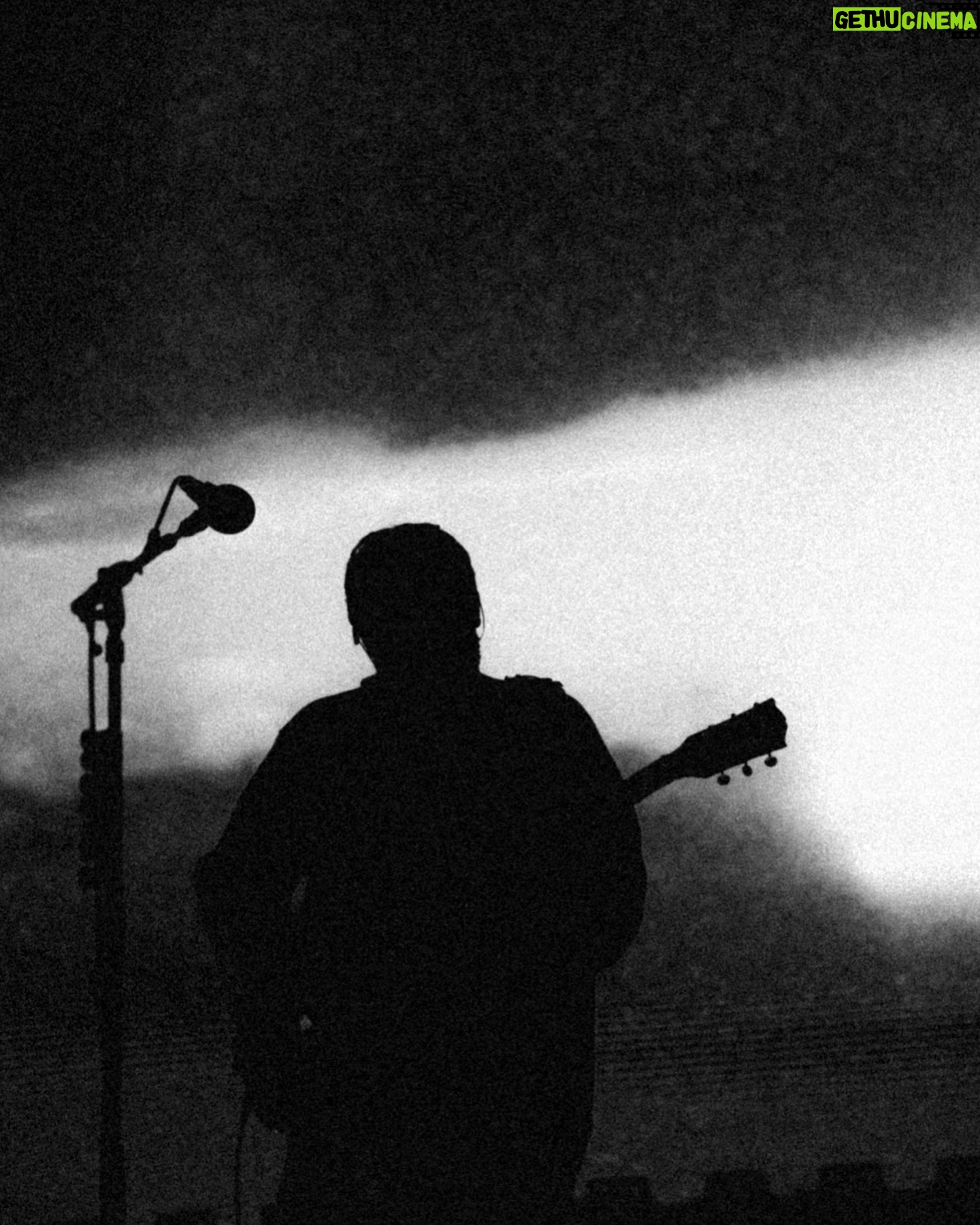 Michael Kiwanuka - 5.4K Likes - Thank you @thepiecehall for a memorable evening. And to all who came and stood in the rain. What a beautiful setting. Piece Hall, 27th June, 2024 📸 @jodie_canwell