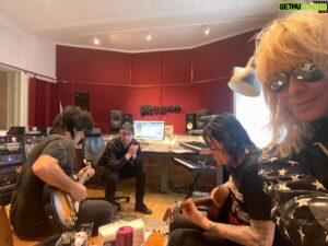 Michael Monroe Instagram - Finishing recording the new Album at Inkfish Studios. Cool stuff! 🩷 @inkfishstudios @error_laitinen 🌟🌟
@richloyalty 
@steveconte 
@samiyaffaofficial 
@karlrockfist