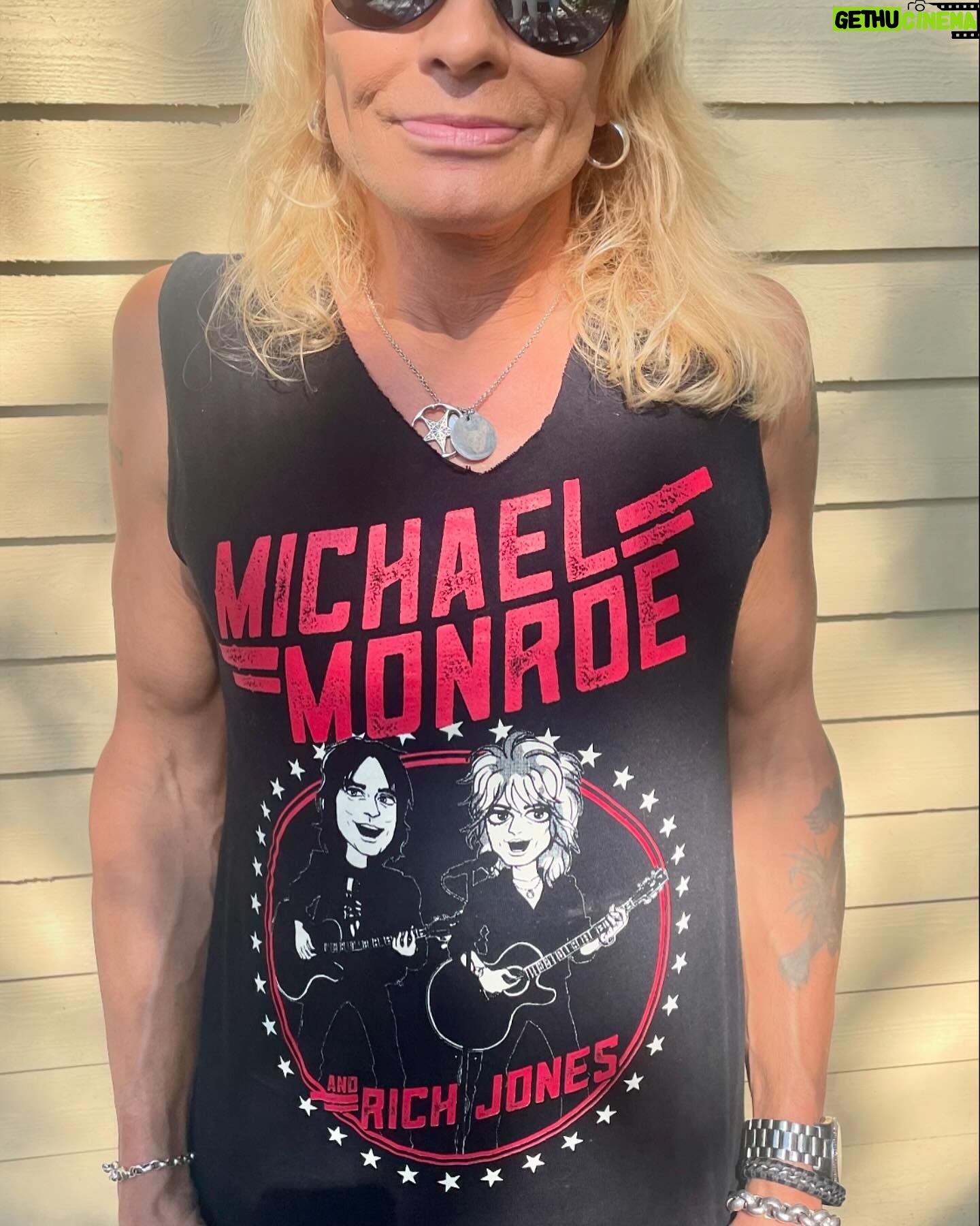 Michael Monroe - 4.3K Likes - Suurkiitos kaikille Salon Torilla Torstaina❣️Olitte fantastinen yleisö, sadekuuroistakin huolimatta. Tämä oli ensimmäinen M. Monroe & Rich Jones Akustinen Duo keikka Suomessa. Näitä harvinaisuuksia on vielä 2: Ikaalinen 10.8. ja Valkeakoski 16..8. Älä missaa!! ❤️
Million Thanks to the beautiful crowd in Salo on Thursday❣️This was the 1st ever M.Monroe & Rich Jones Acoustic Duo gig in Finland. There’s 2 more chances to enjoy this nice, rare occasion:
Ikaalinen Aug 10th. and Valkeakoski Aug 16th.
See you there!! ❤️Michael🌟 @warnermusiclive @richloyalty