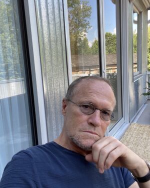 Michael Rooker Instagram - Just me.....taking a break from posting up coming film stuff......🤪🤪🤪 #R&R