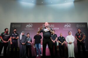 Michael Smith Instagram - تشرف اتحاد الإمارات للدارتس بحضور سعادة سعيد حارب 
الأمين العام لمجلس دبي الرياضي لافتتاح البطولة الآسيوية الاولى 
لسنة 2024 التي تستضيفها مدينة دبي بمشاركة اكثر من 18 دولة 
كما حضر الافتتاح سفير الدارتس العالمي روز بري 
وبطل العالم لسنة 2023 مايكل سميث 
إلى جانب سعادة خليفة بن سلطان المطيوعي 
رئيس اتحاد الإمارات للدارتس