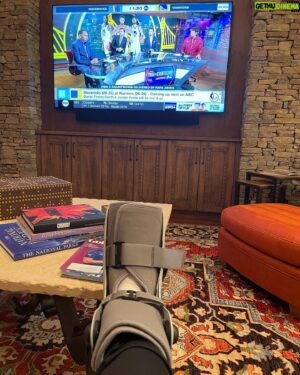 Michael Wilbon Instagram - Missing my boys on a Saturday night in studio! Luka and I out each w a bum foot! Back soon. Thanks for holding it down @jjredick… 

#nbacountdown #espn