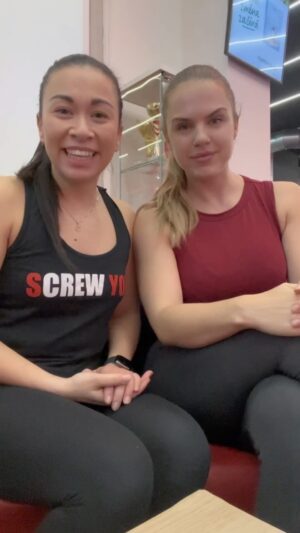 Michaela Dinh Instagram - Pokud chcete opravdu dosáhnout nějaký ch výsledků, tak musíte mít tu správnou motivaci. 😅 
Jaká je tvoje motivace ke cvičení? 😂 💪 

Klidně nám i do komentů napište, co vám nejvíc pomohlo, protože třeba si to přečte někdo, komu to pomůže. 😇

#fitnesscoach #motivace #danielafrankova #michaeladinhova #fun #gym