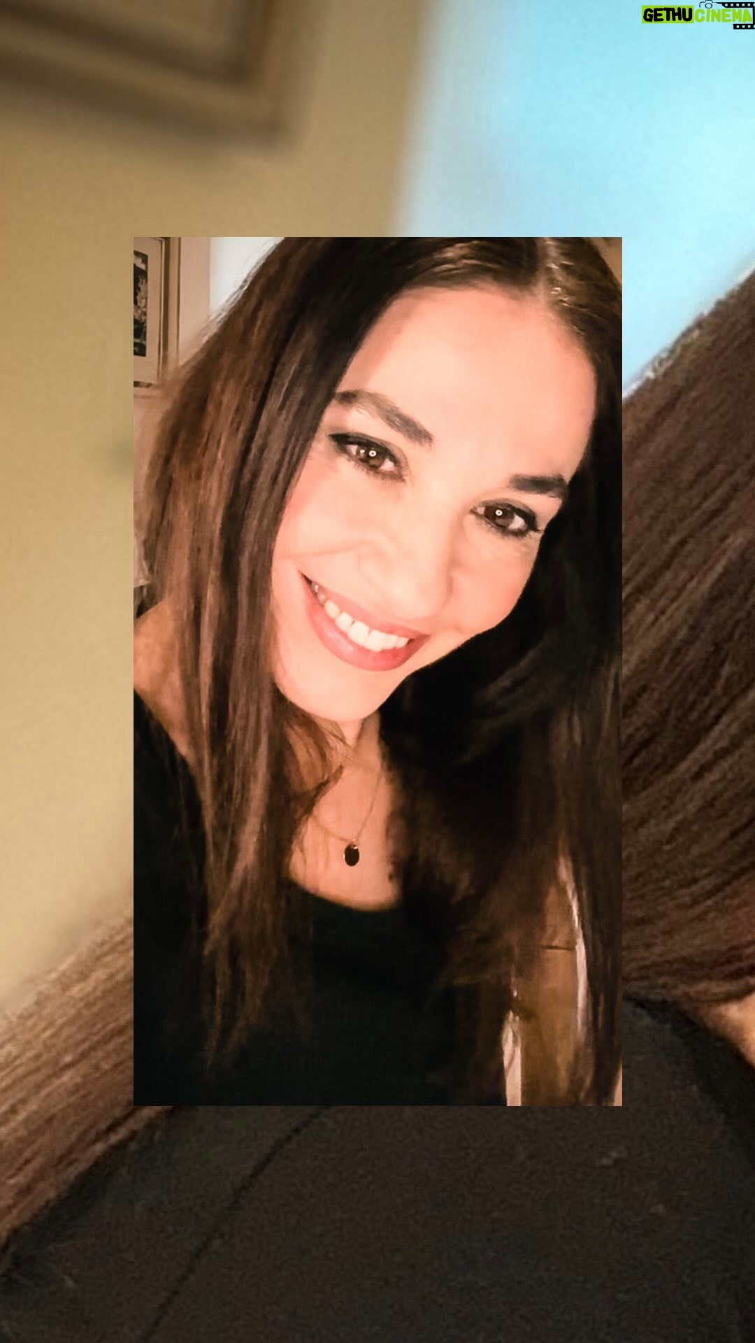 Michaela Kuklová - 1.8K Likes - Věříte na sílu myšlenky? Mně se zhmotňují stále. I když jim to chvíli trvá. Co si přeju, se mi splní. Moc přání nemívám. Občas přijdou i špatné myšlenky a ty okamžitě cíleně zaháním soustředěním pozornosti jinam.
S doplňky stravy musím být obezřetná, vy víte, proč a taky ze stejného důvodu kolagen tak nutně potřebuju. Zaujala mě dánská značka @vildnordcz ,která používá norský kolagen z tresky volně žijící v čistých vodách Severního Atlantiku, tedy bez dosahu antibiotik a hormonů. Současně vyrábí produkty s příměsí surovin, které nabízí severská příroda. Můžete si vybrat jestli chcete kolagen se zacílením proti stárnutí, na silné svaly a kosti, nebo třeba na imunitní systém aj. Co je důležité, je způsob zpracování. Kolagen je hydrolyzovaný tak, aby peptidy dosahovaly velikosti nanočástic. Jen takhle zpracovaný kolagen dokáže naše tělo vstřebat a využít. Jak jsem zjistila ne všechny kolageny na našem trhu mají tuhle vlastnost.
Ale abych dokončila myšlenku, najednou mi od téhle značky přišla nabídka spolupráce a přitom je jich na trhu tolik…Mám radost. A jedna pro vás 😀
Slevový kód KRASNAPLET30, jedná se o zaváděcí slevový kód, který platí na všechny produkty- sleva je 30%.
Jestli jste dočetli až sem, pak klobouk dolů a za nějaký čas poinformuju, jaké mám výsledky, i když při natáčení téhle reklamy jsem zbaštila tolik kolagenu, že budu mladší už zítra.🙂
@vildnordcz
#kolagen #treska #zdravi #neantibiotika #nehormony #krasa #severskapriroda #spoluprace #vildnordcz