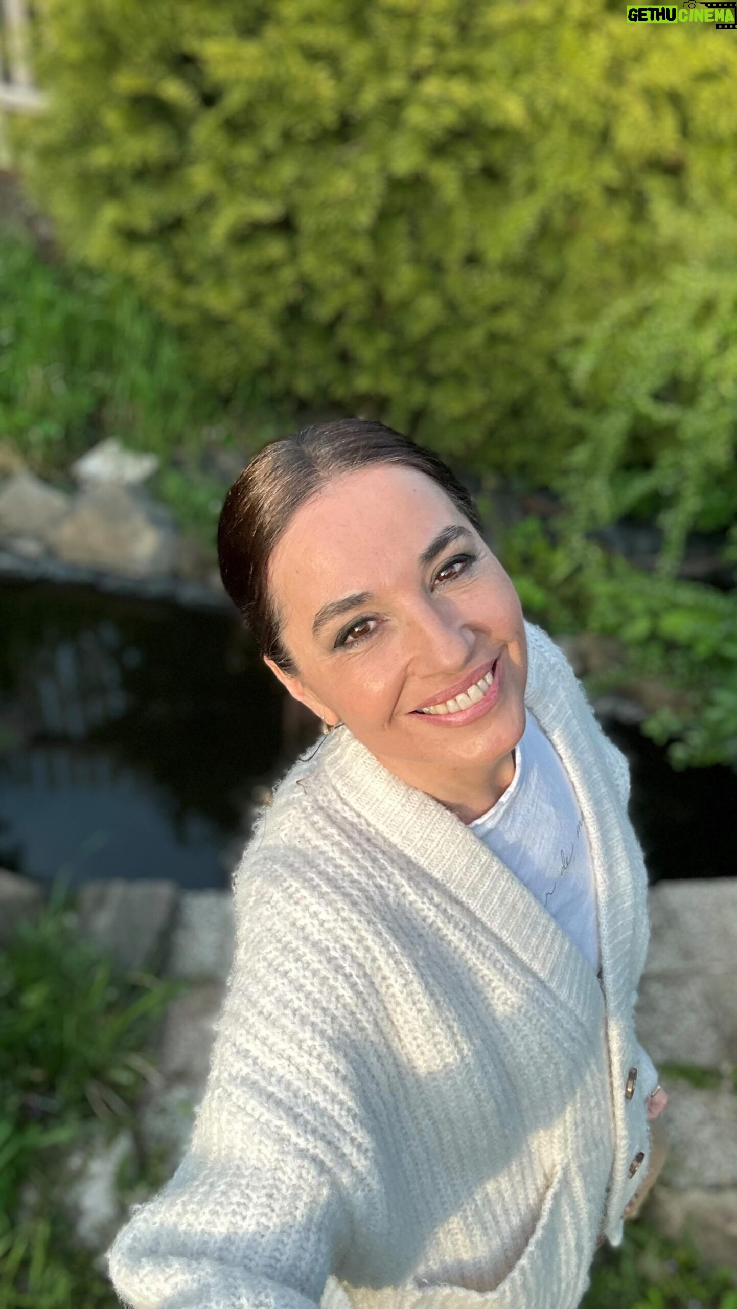Michaela Kuklová - 2K Likes - A takhle ubíhají mé dny…Jsem vděčná, spokojená a přesto na mě občas dolehne smutek.
Z pomíjivosti. Proto hltám každý okamžik života. A děkuju, že pořád ještě můžu…
#zivotnaplno