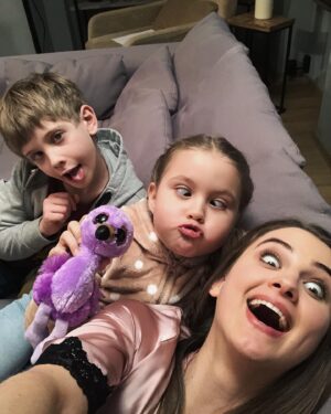 Michaela Petřeková Instagram - My tu ZOO máme přímo v bytě. Opičky moje milované❤️