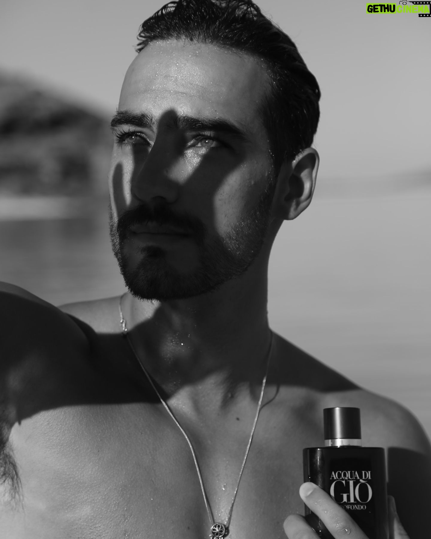 Michel Duval - 26.8K Likes - Desde Lo Más Profondo 🌊💙 @armanibeauty
#acquadigio #whatmakesyoufeel #fragrance #publicidad