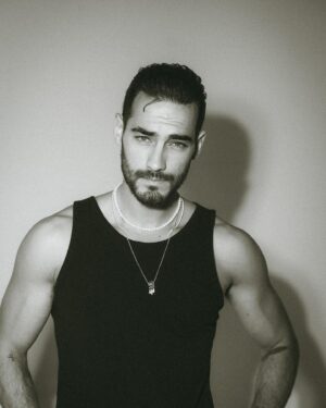 Michel Duval Instagram - 🤍🖤
📸/ @by.ikeer