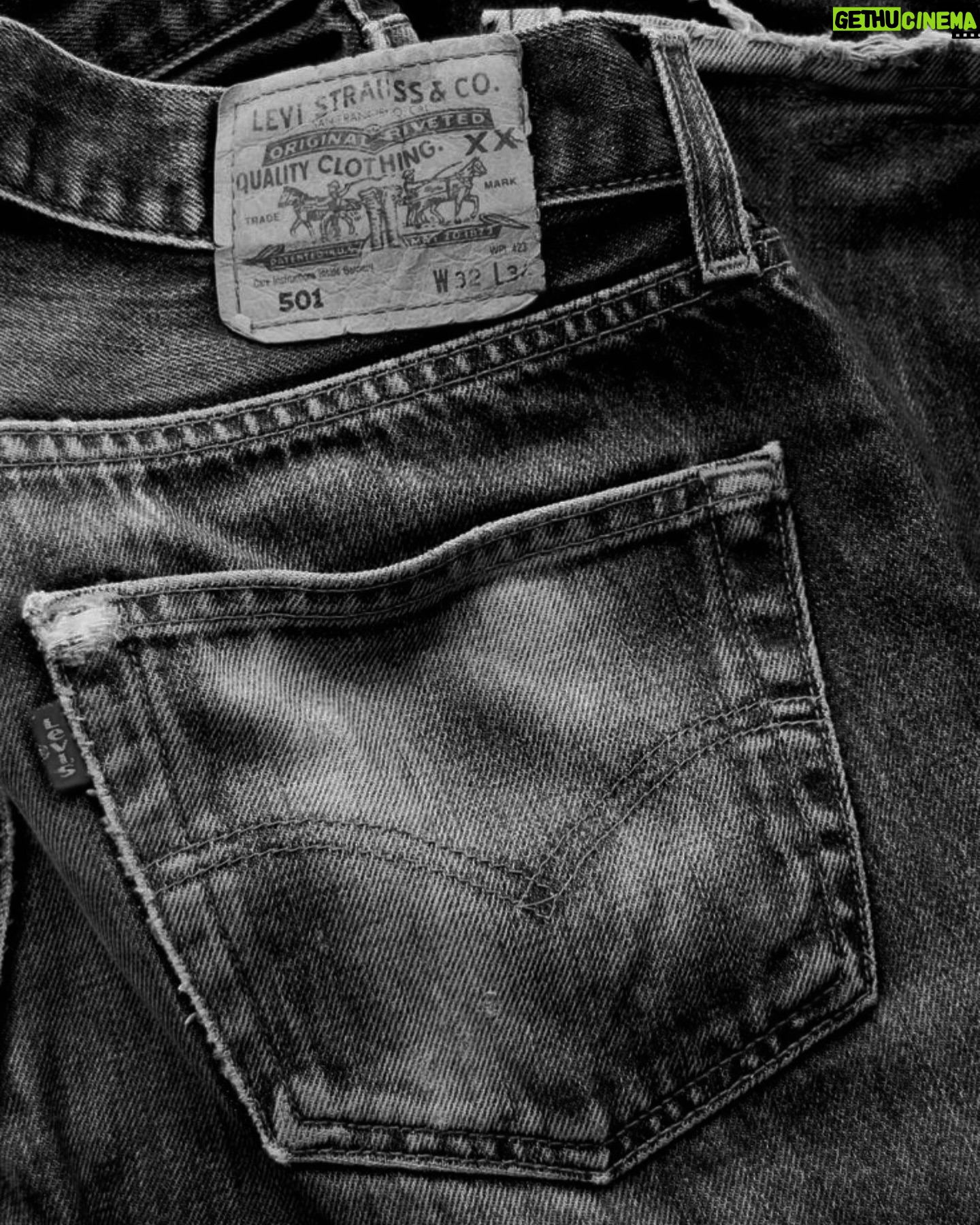 Michel Duval - 10.8K Likes - Live In Levi’s #501 🤌 @levismx