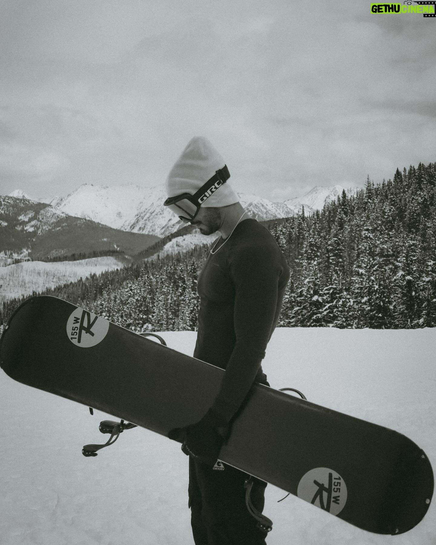 Michel Duval - 12.2K Likes - Entre Nieve, Frío Y Tremendos Slopes ✌️☃️☃️☃️