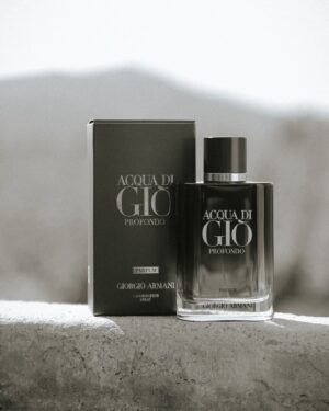 Michel Duval Instagram - Nelle pofondità del mare, ritrovi te stesso. Sonó Acqua Di Gio 🌊 @armanibeauty #acquadigio #publicidad