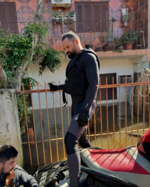 Michel Pereira Instagram - Quarta-feira… mais um dia de batalha por aqui. Hoje foram mais de 25 animais salvos dessa imensidão de água. 

As cenas que tô vendo é de cortar o coração até do mais bruto como eu, mas sigo firme no meu propósito de ajudar aqueles que mais precisam. 

Somos um povo só. Somos BRASILEIROS 🇧🇷

🇺🇸 Wednesday... another day of battle around here. Today there were more than 15 animals saved from this immensity of water.

The scenes I’m seeing are heartbreaking even the roughest like me, but I follow my purpose of helping those who need it most.

We are one people. We are Brazilians 🇧🇷