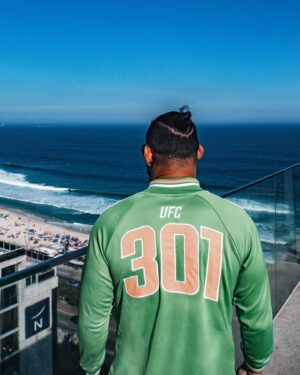 Michel Pereira Instagram - Obrigado por tudo Rio 💛💚
Até o próximo show 🕺🏻