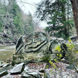 Michelle Belanger Instagram - Instead of a store today, we went into the wild. Here’s Henry Church Rock beside the Chagrin River in the @clevemetroparks #Nature #blackfriday #metroparks #outdoors #winter #hikingadventures #ohio
