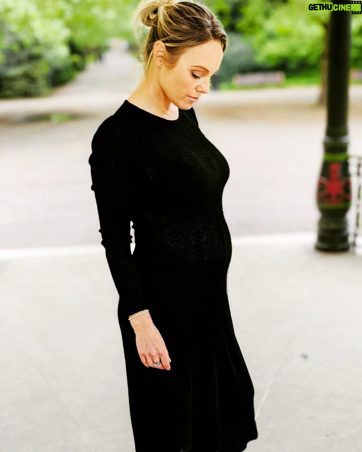 Michelle Dewberry - 1.2K Likes - Sooo weird watching my body change shape, seems to be different every day! 🤰(not sure exactly what I thought was gonna happen but hey, I’m new to this 😂) .
.
.
.
.
.
.
.
.
.
.
.
.
#parklife #pregnancy #pregnant #bumpwatch #covidpregnancy #covidlife #mummatobe #mammatobe #babyonboard #babyontheway #maternity #maternityfashion #pregnancystyle #happy #blessed #greatful #happy #bumpstyle #bumpdate #dailywalk #endometriosis