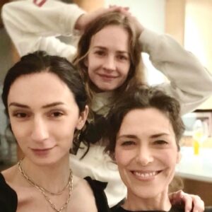 Michelle Forbes Instagram - Don’t forget to stretch! 
📸: @omarmetwally