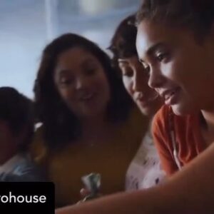 Michelle Haro Instagram - Posted @withrepost • @rocaharohouse Little snippets of on-camera work for everyone and voiceover work for Alicia on the recent holiday Walmart campaign. We had so much fun making the cookies, it was exactly how we do our cookie parties at home! Family jobs are our favorite! ❤️👩‍👩‍👧‍👦🎥🎄🍪🍪🍪✨🎉

#walmartcommercial #walmartholidaycommercial #walmart #walmartholiday #ilovemyjob