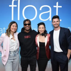 Michelle Krusiec Instagram - Robbie Amell knows how to find the lens! Where am I looking-?? Fun night hosted by @lionsgate celebrating the upcoming release of FLOAT. The beloved @wattpad story comes to the big screen in select theaters and on digital/demand February 9. Great to reunite with this great group of people! Congratulations @sherrenlee for her feature film debut.      A delight to finally meet @katethegiraffe who wrote the original story when she was a teenager. 🙏🙏🙏 @collectivepicturesofficial for pushing female filmmakers like Sherren and  @andrea.bang as leading lady! 💪🏾💪🏾💪🏾 

Stylist @michellewustyle 
Black dress: @LoveNookie
Blazer: @rccaylanatelierofficial
Floral Chocker: @uncuffedleather
Hair: @pavyartist