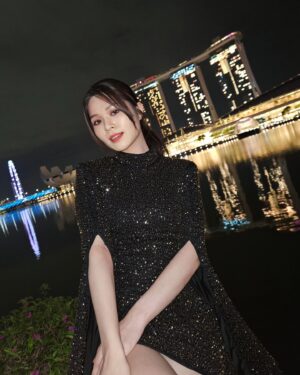 Michelle Wong Instagram - Strength isn't what you say, it's what you don't 🖤✨️