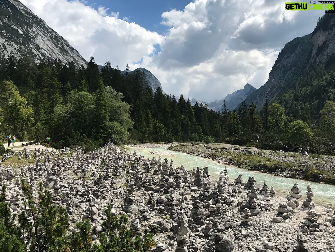 Michelle von Treuberg - 3.6K Likes - Mountains make me happy