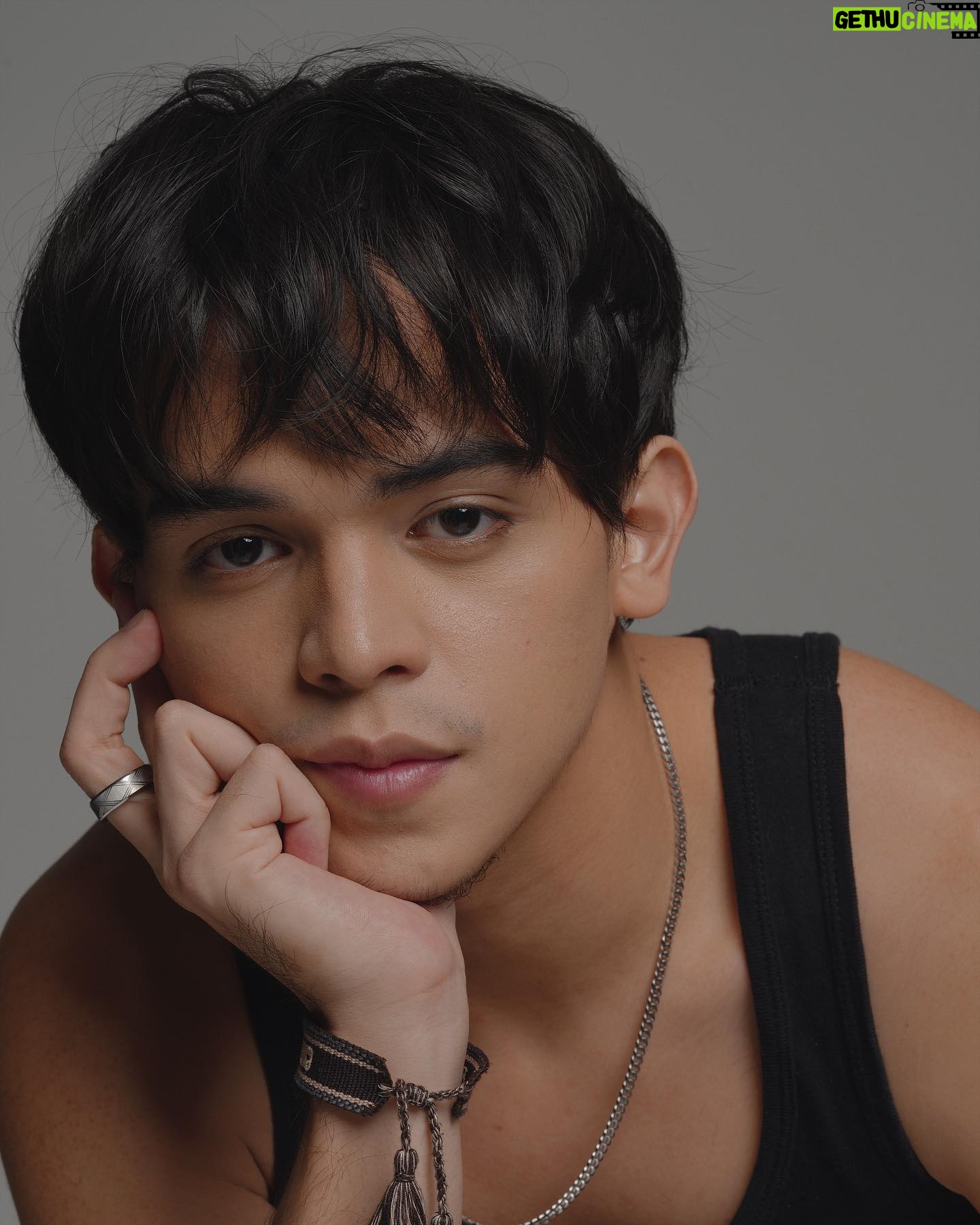 Miggy Jimenez - 3 Likes - the lost files
i know (super) late post but thank you @jaysonisaac_ solid shoot! til next time and thank you direk @percinotpercy appreciate u always. x