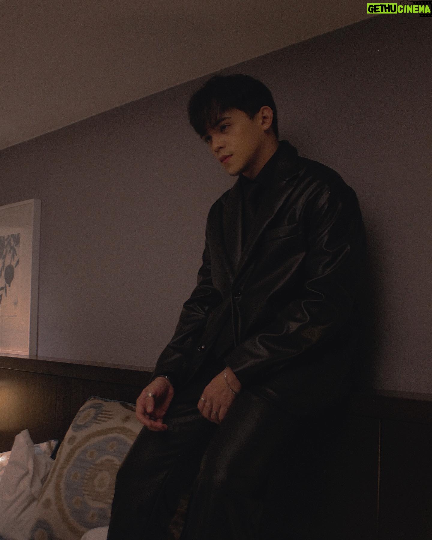 Miggy Jimenez - 3 Likes - yours truly.
had a hard time to complete my leather suit but i was able to do it practically. with a huge help from my brotha jelo to prep and a place to crash in haha, mama jett for the finishing touches, and tommy kuya jay for taking pics solid kayo. it was a good night met new faces. grateful for this experience thank you. x
#abscbnball2023